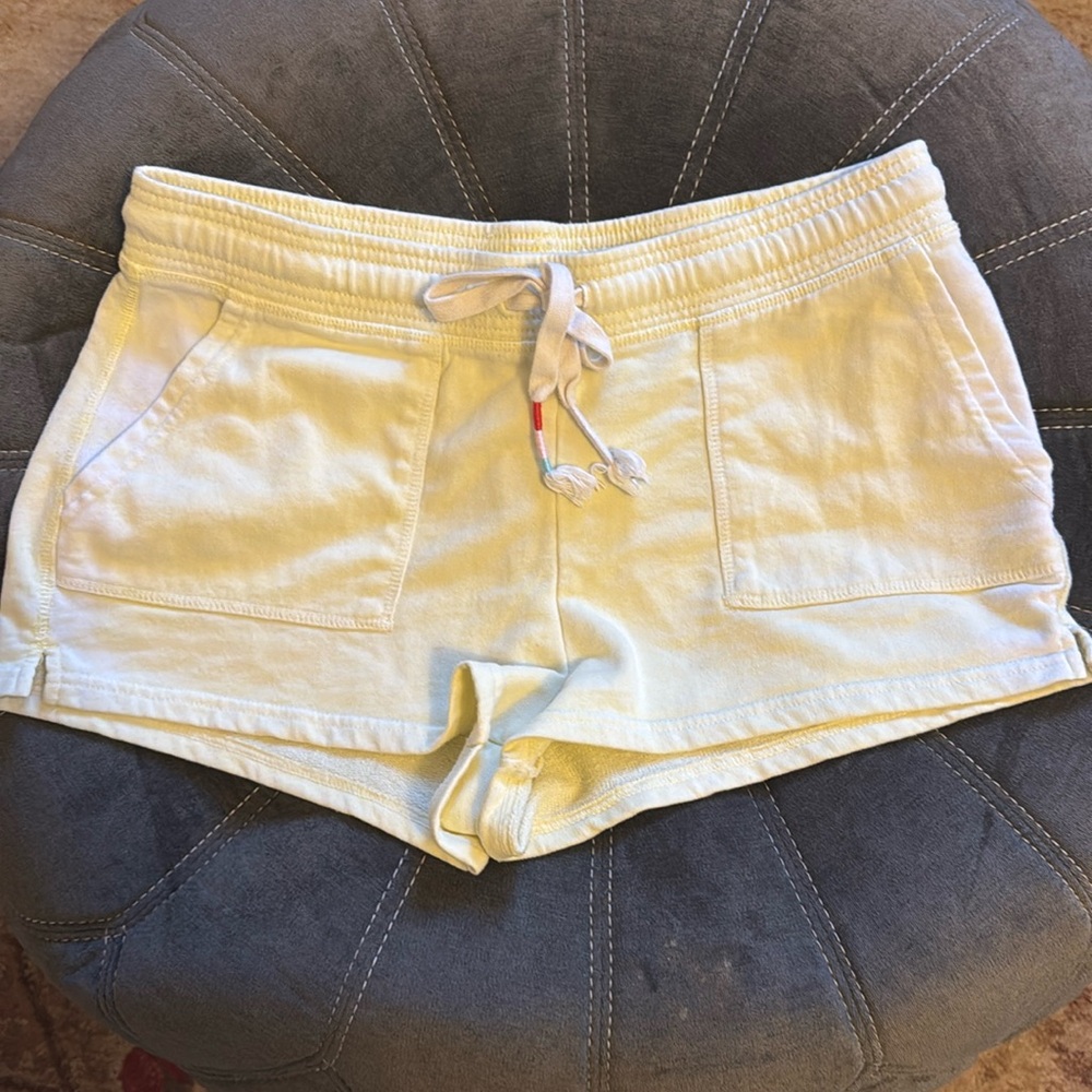 Wildfox Lemon Meringue Cotton Tie-Dye Broken Dreams Shorts ( size M )
